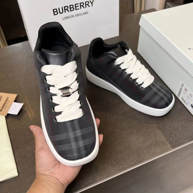 Burberry Low Shoes